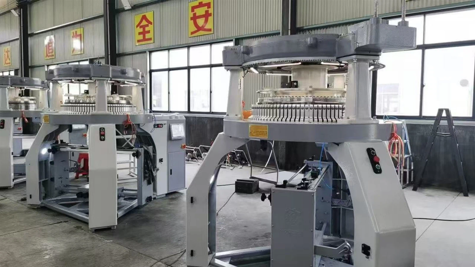 product-1600-900 product-1600-900